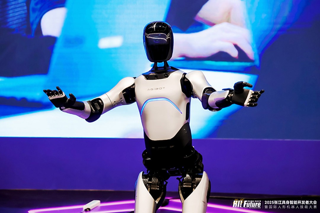 uwin电竞-三星推出 BESPOKE 缤色铂格 WW9400D 系列洗衣机：支持接听电话、12千克容积